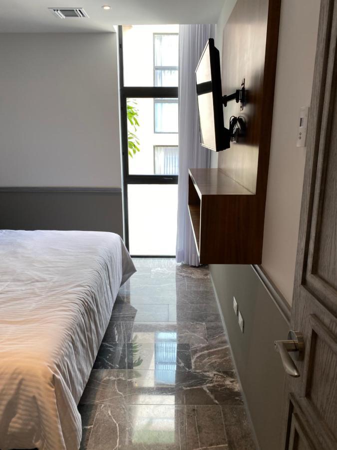 Singular Joy Residences Playa del Carmen Exteriör bild